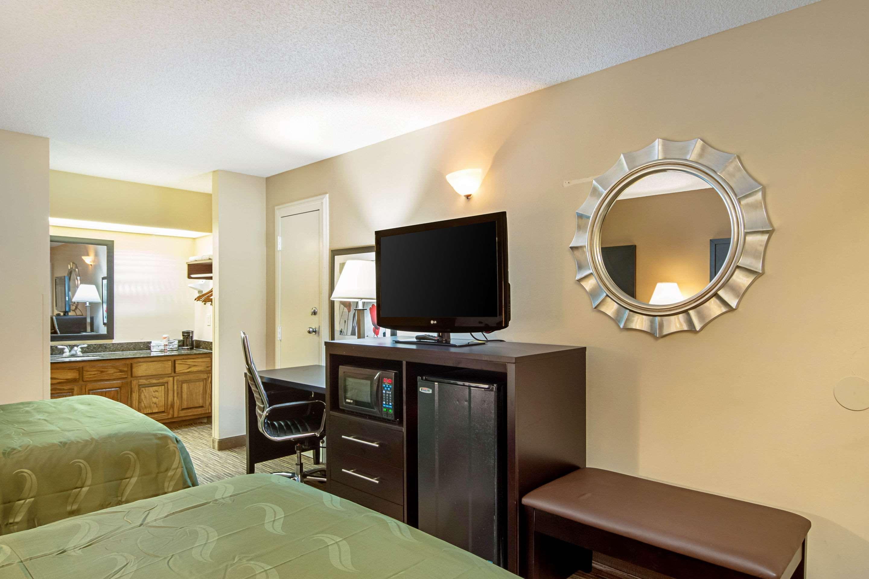 Quality Inn Thomaston Exterior photo
