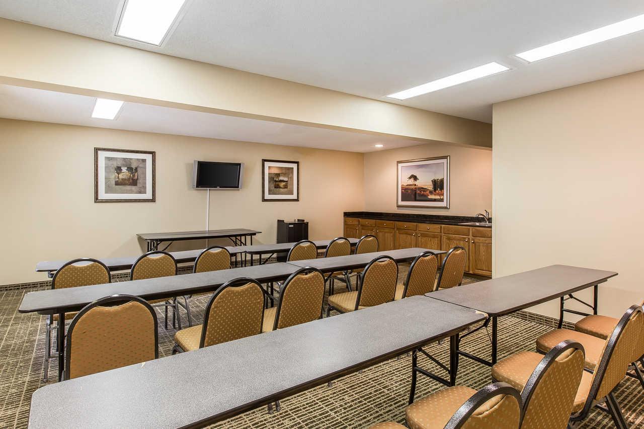 Quality Inn Thomaston Exterior photo
