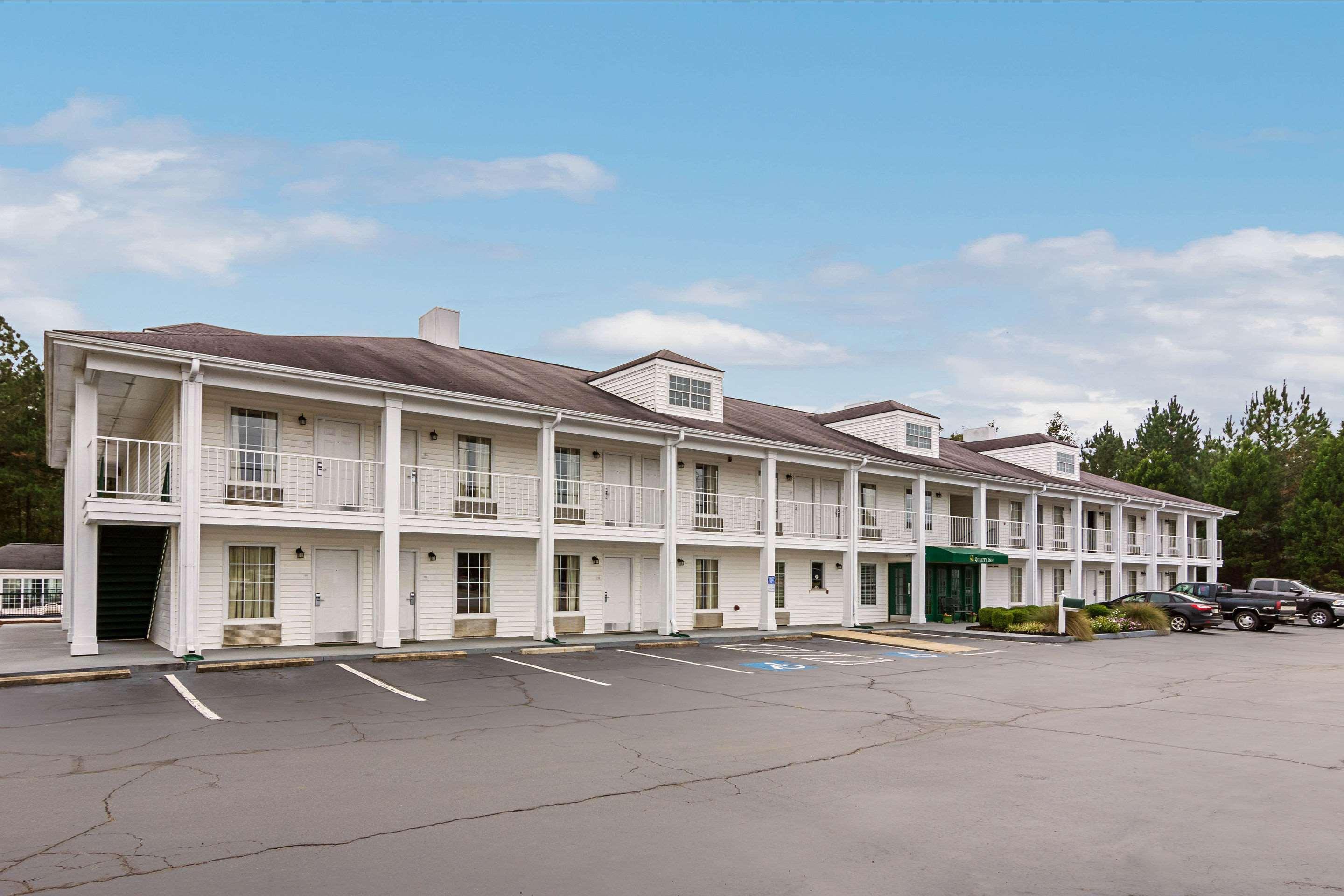 Quality Inn Thomaston Exterior photo