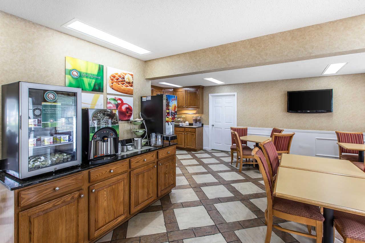 Quality Inn Thomaston Exterior photo